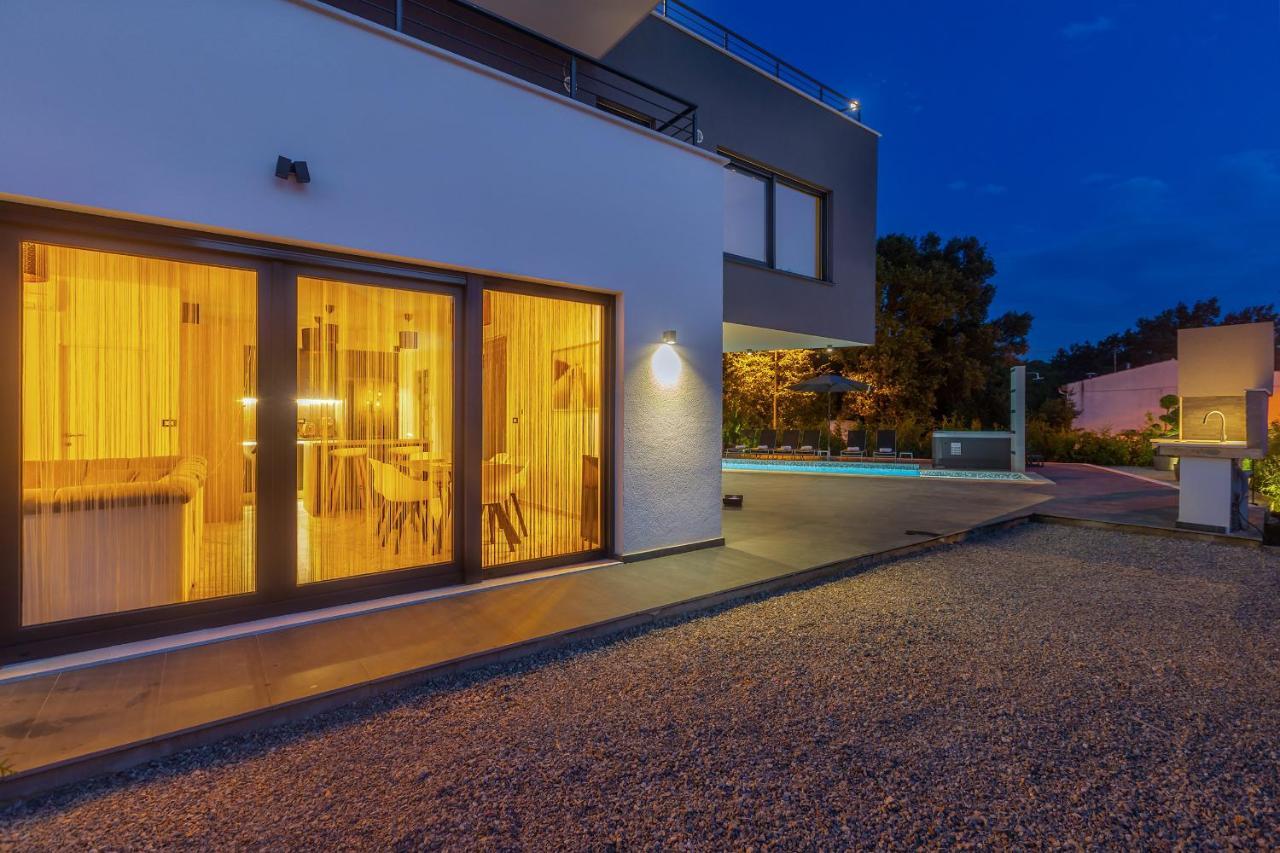 Luxury Apartment Noa Njivice Exterior photo