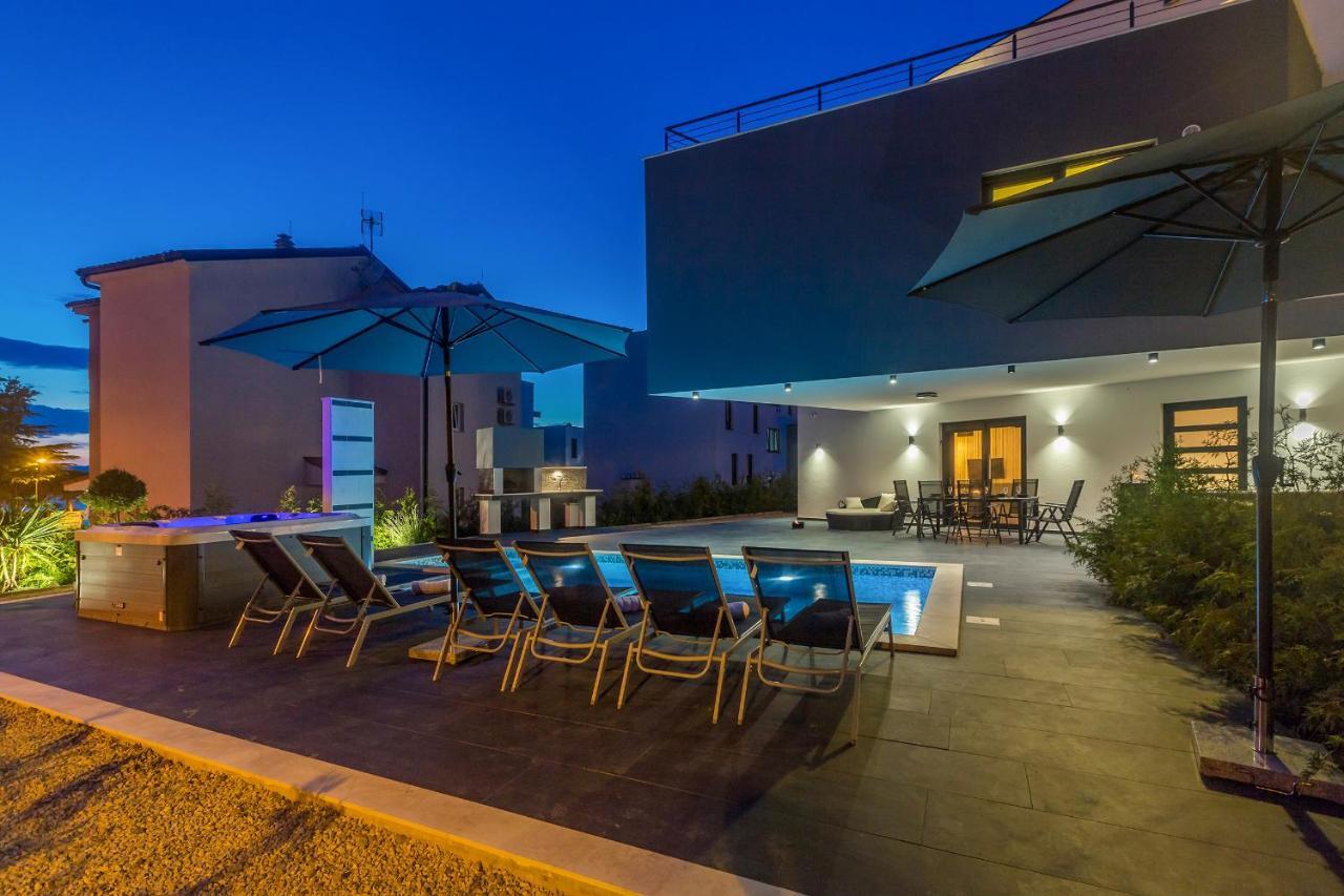 Luxury Apartment Noa Njivice Exterior photo